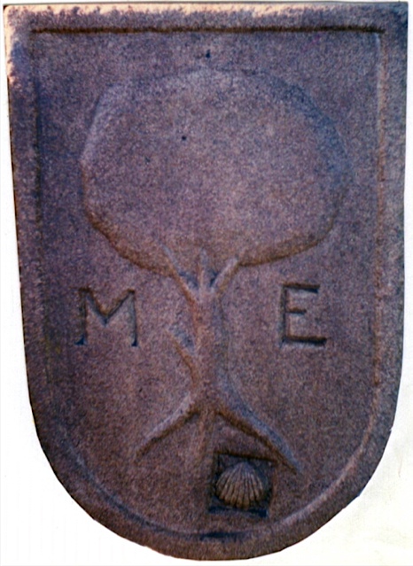 27 - Escudo Espiñeira. Boiro - piedra granito