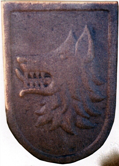 28 - Escudo Espiñeira. Boiro -piedra granito