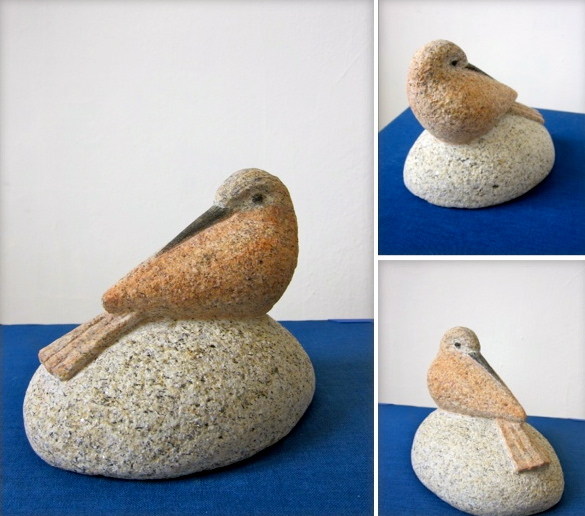 37 - Pisapapeles pájaro - Piedra granito pintado - 12x10x9cm aprox - Precio 60,00 €